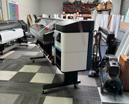 DMA Signs installation of HP Latex 630
