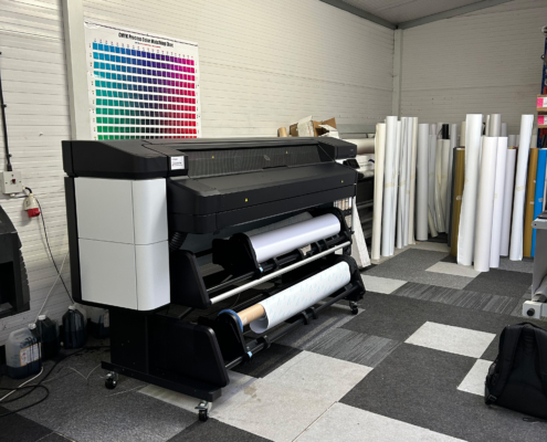 DMA Signs installation of HP Latex 630